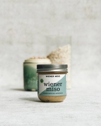 Glutenfreie helle Shiro Wiener Miso Paste im 200g Glas mit geringem Salzgehalt