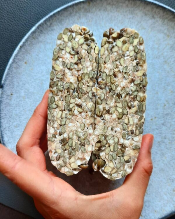 Tempeh aus grünen Linsen hergestellt