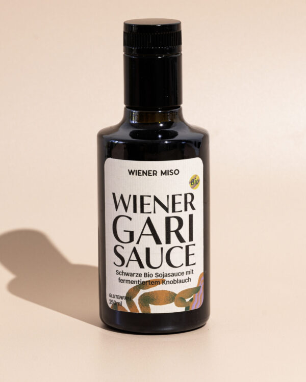 Bio Wiener Gari Sauce. Schwarze Sojasauce mit fermentiertem Knoblauch